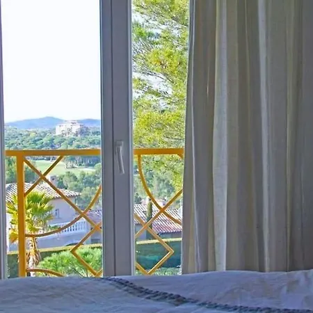 Golf Valescure - Raphael 펜션 *